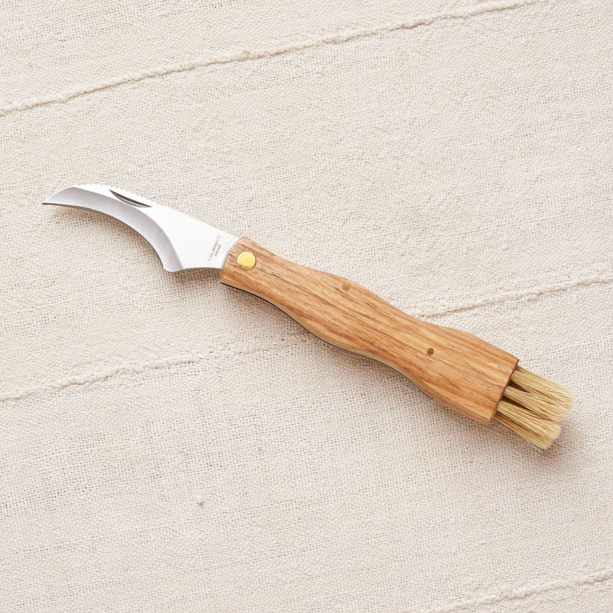 Mushroom Brush with Knife