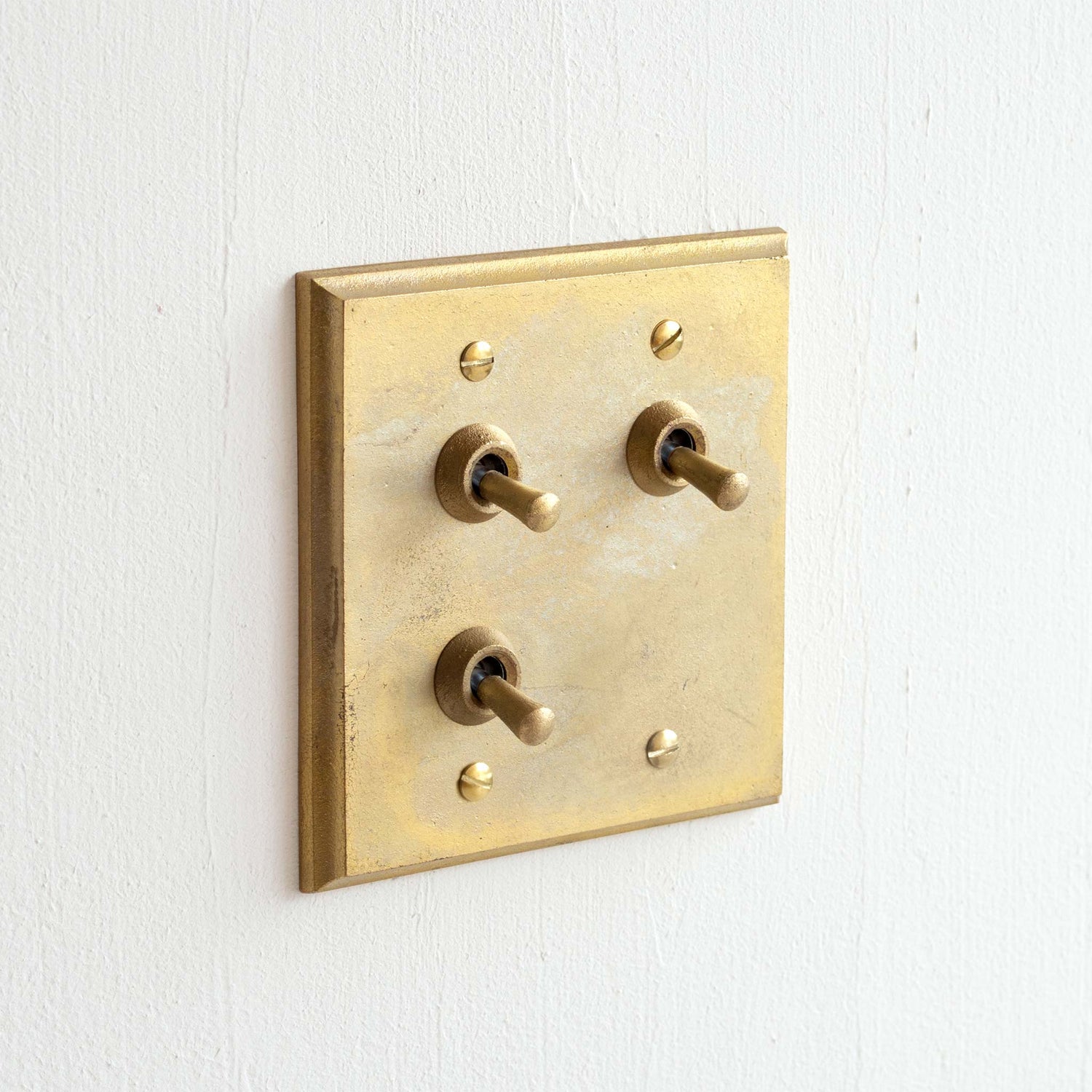 Ihada Brass Light Switches + Plates