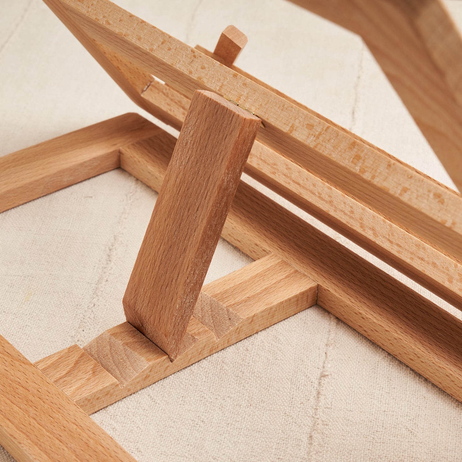 Beechwood Cookbook Stand