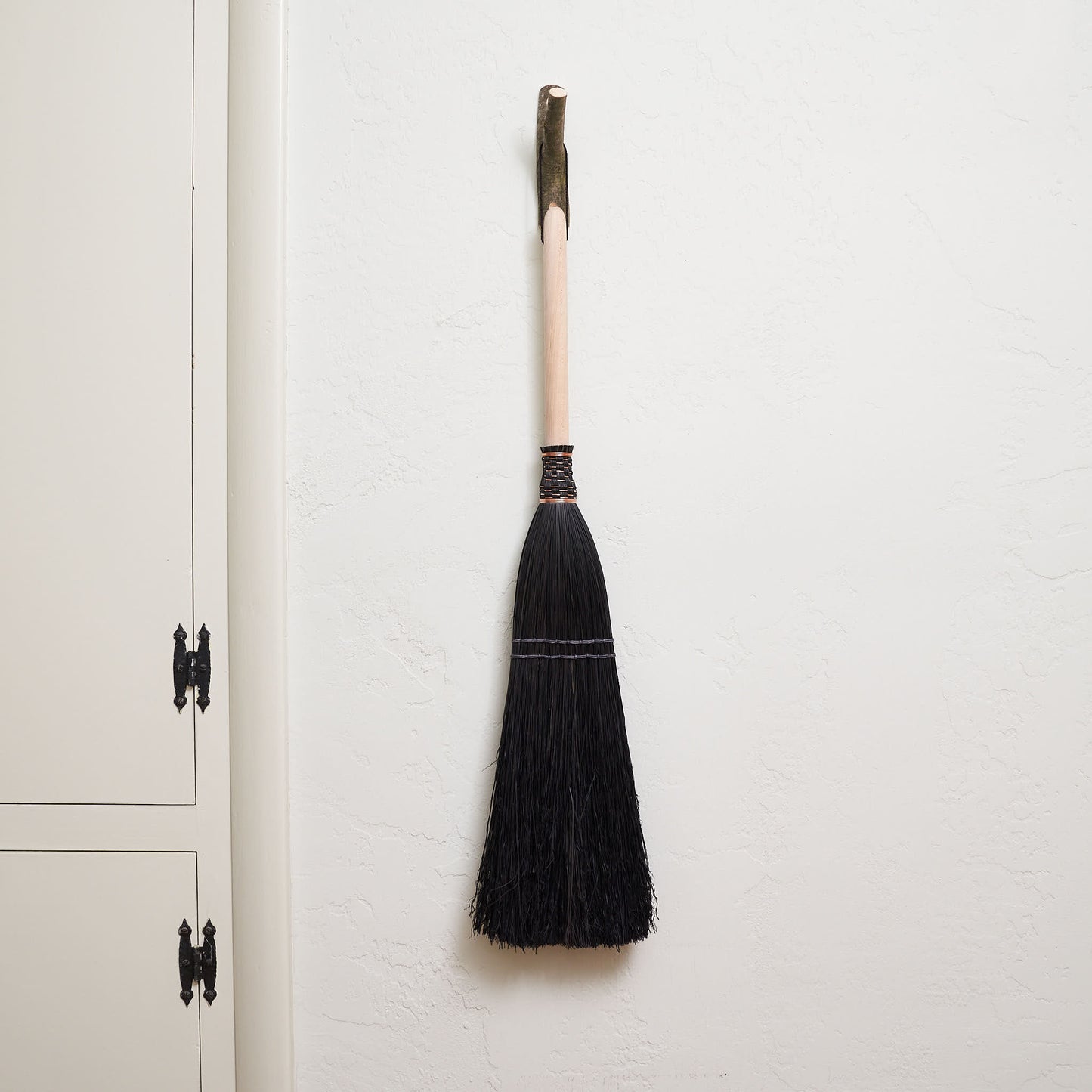 Shaker Broom, Iron Black Bristle