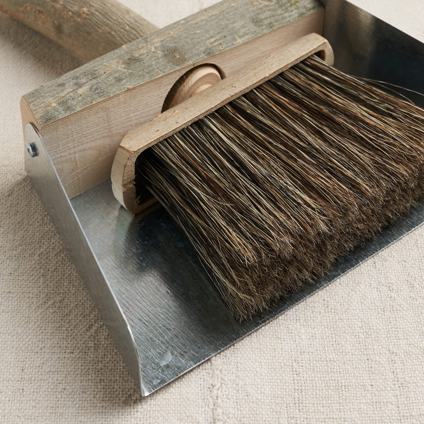 Foraged Dogwood Potting Shed Brush & Pan