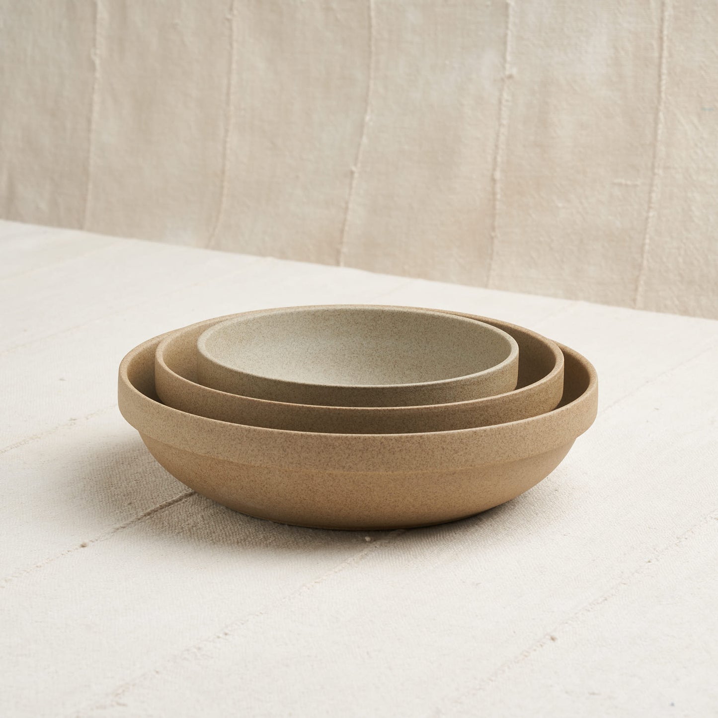 Round Bowl in Unglazed Porcelain