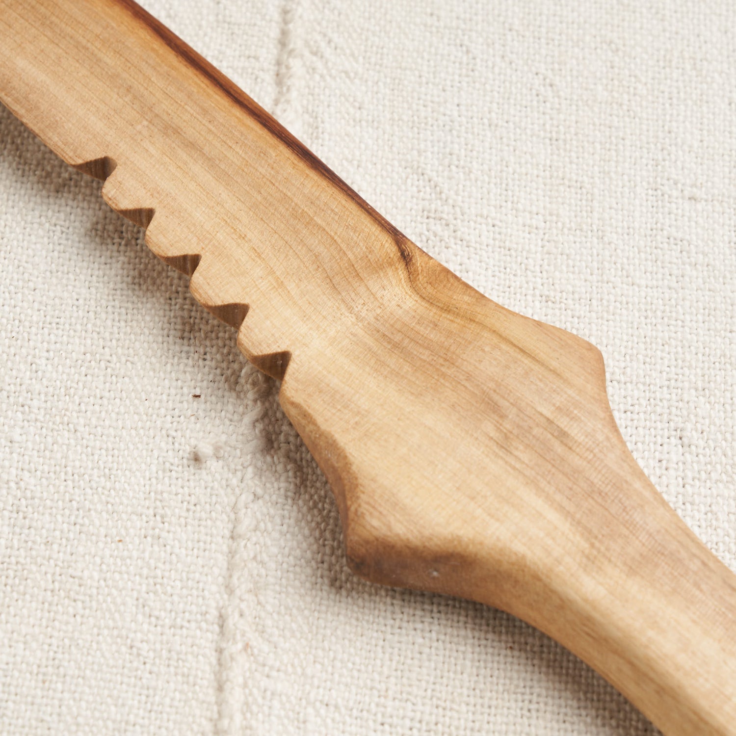 Digging Knife in Natural California Bay Laurel Wood