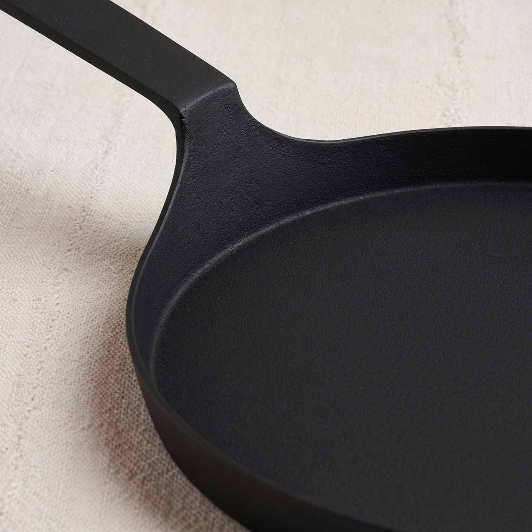 Kamasada Cast Iron Skillet Housework