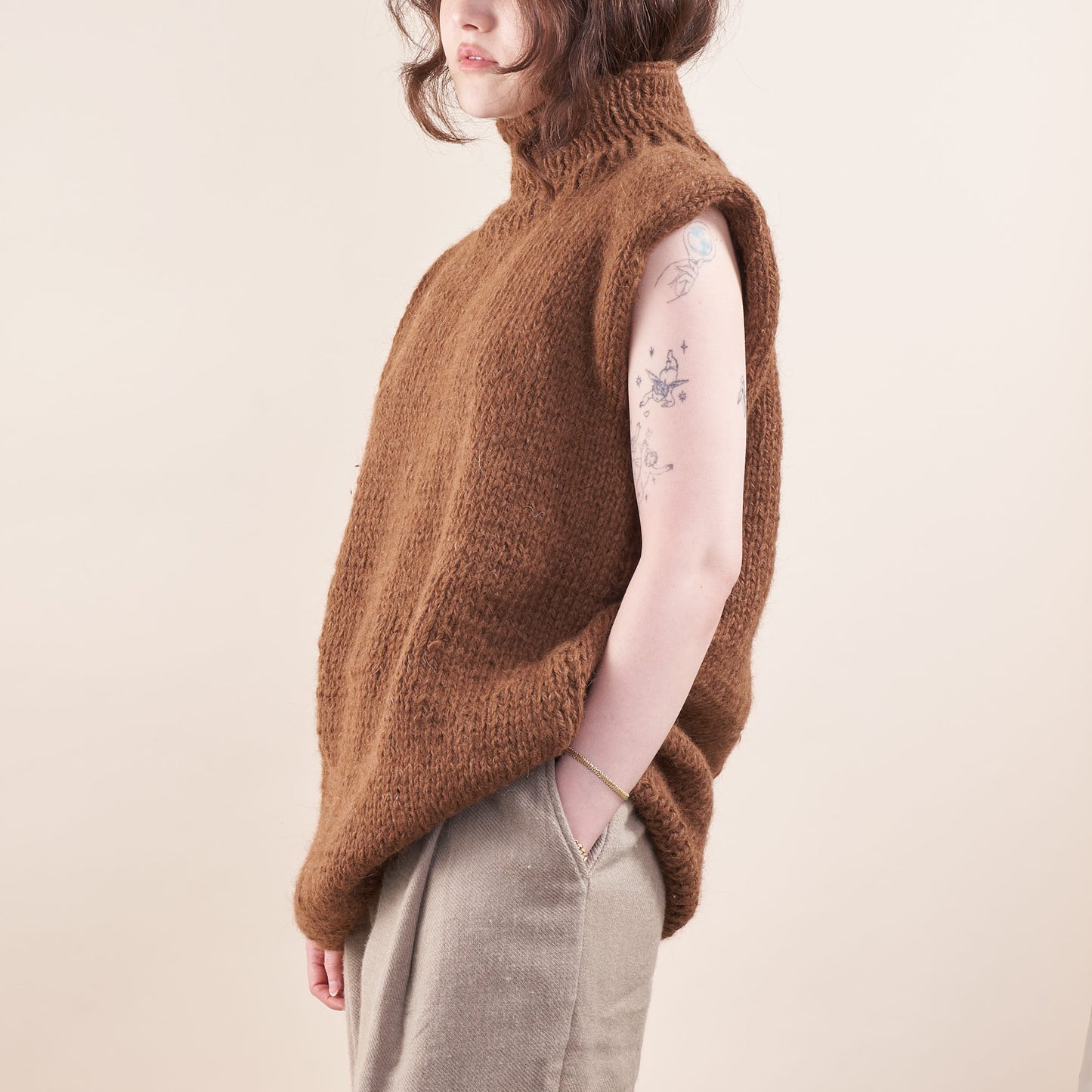 Slouchy Llama Vest, Undyed Cocoa