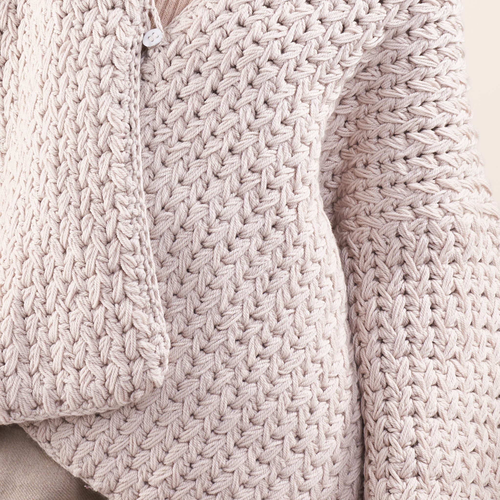 Maydi | Oversized Merino Cardigan in Handknit Feather Stitch