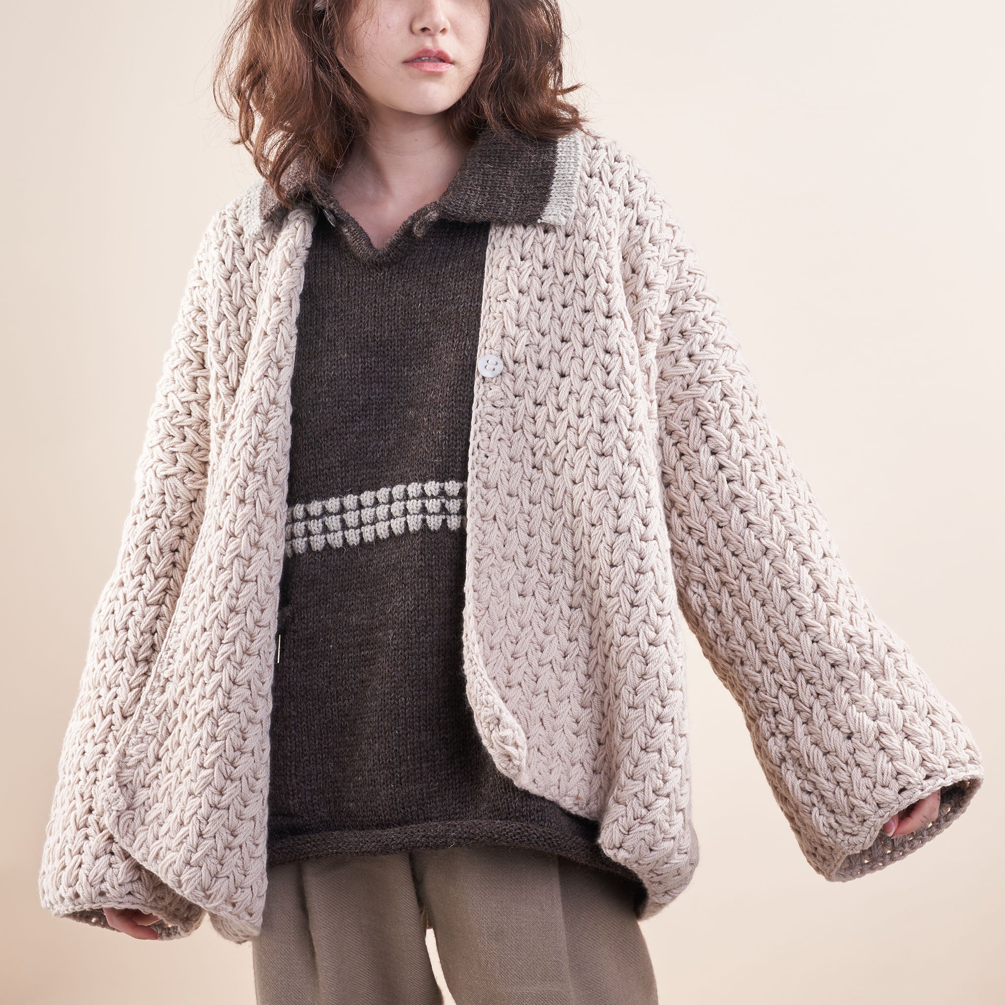 Maydi | Oversized Merino Cardigan in Handknit Feather Stitch